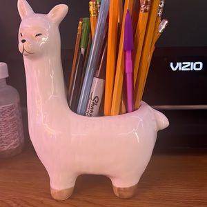 Glass llama